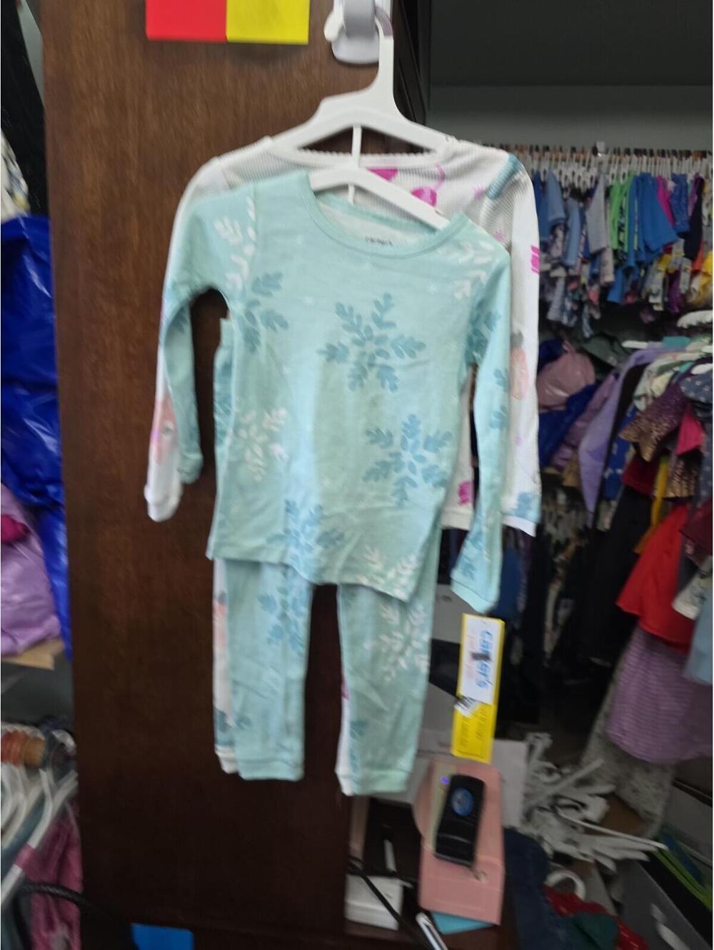 2t brand new pajamas from carter item 878